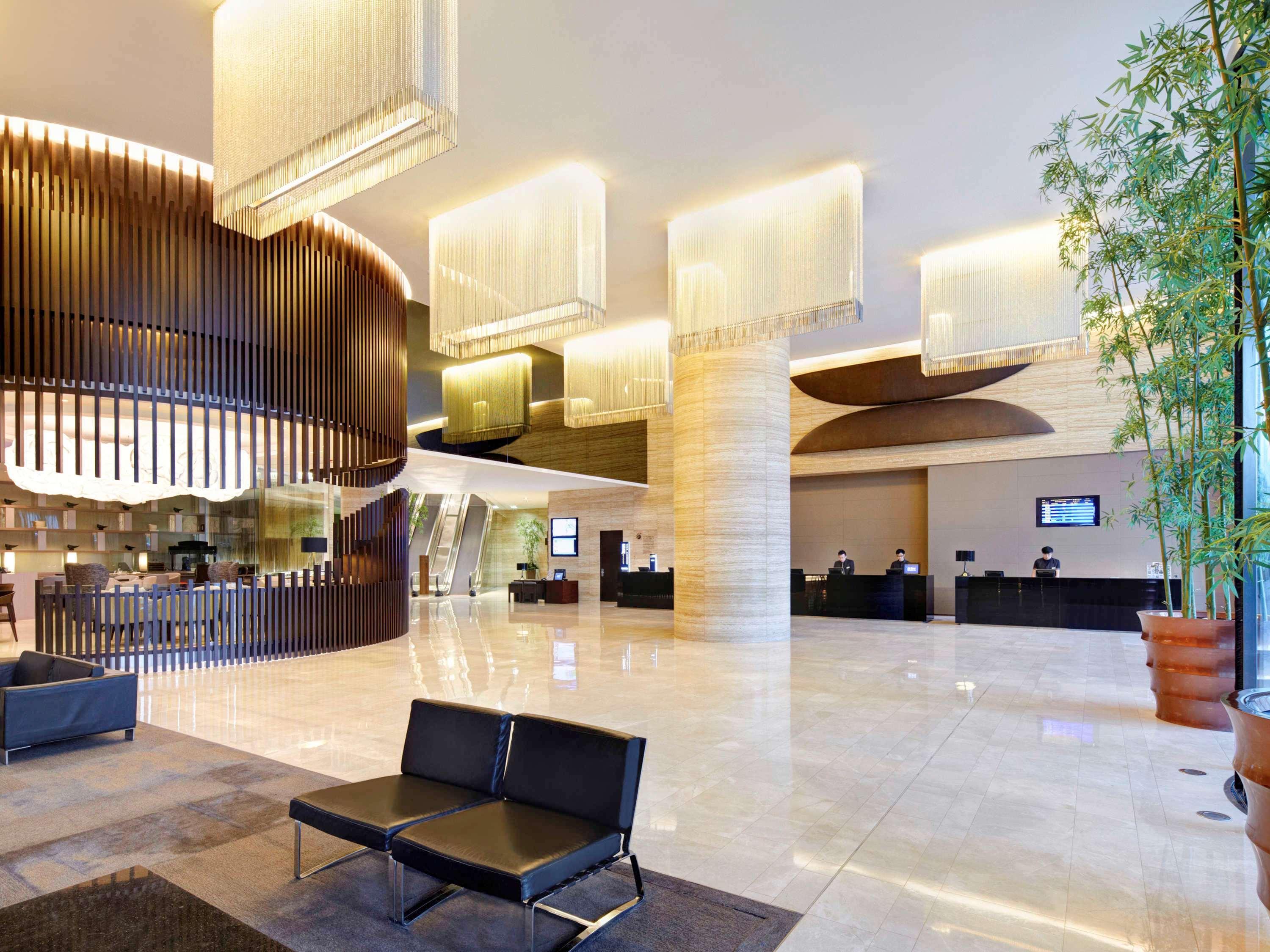 Khách sạn Novotel Citygate