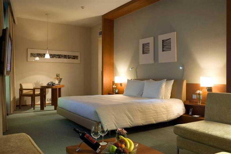 Novotel Citygate 4* Hong Kong